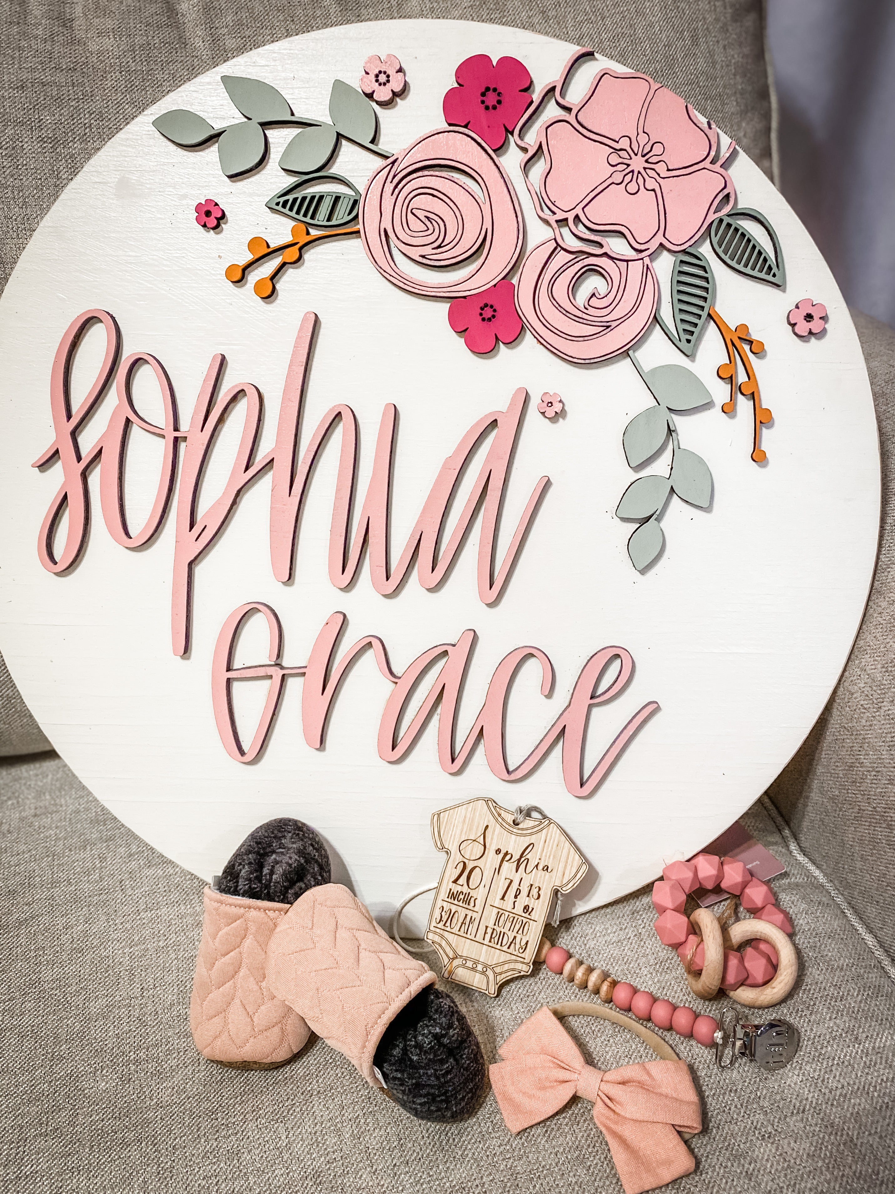 The Sophia Floral Name Round