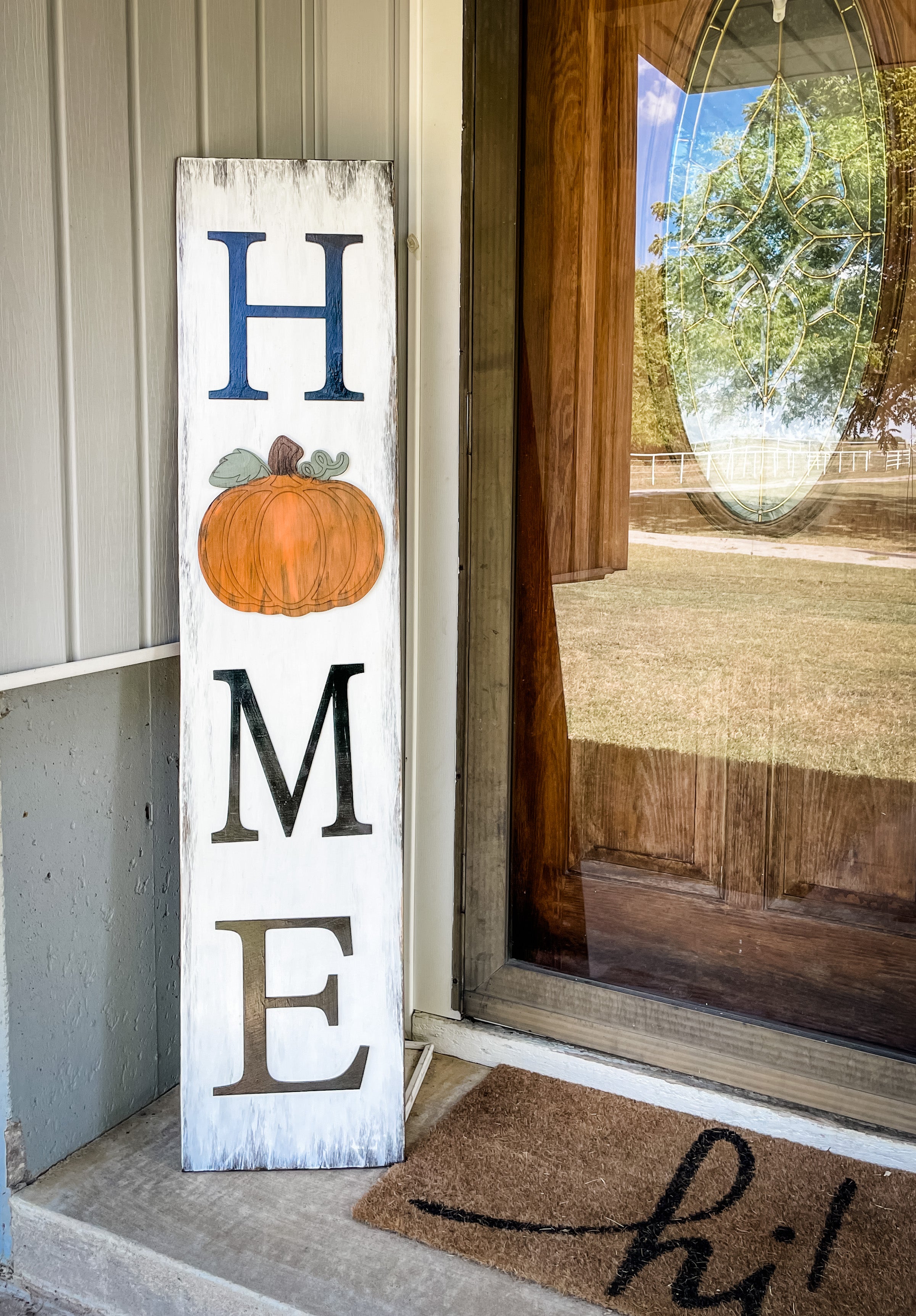 Seasonal Porch Leaner